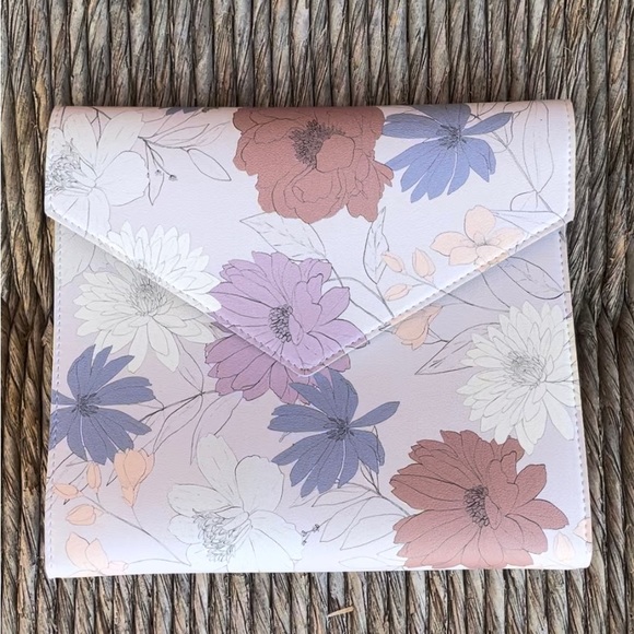 Erin Condren In Bloom A5 Planner - Picture 3 of 10